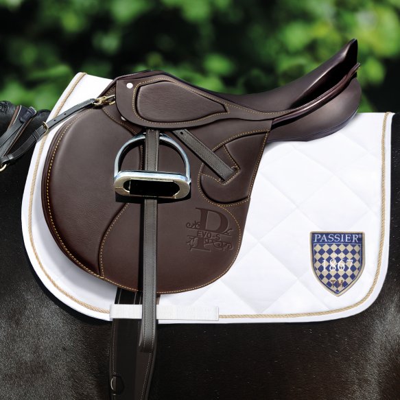 Bruin Passier EVO-S springzadel op paard