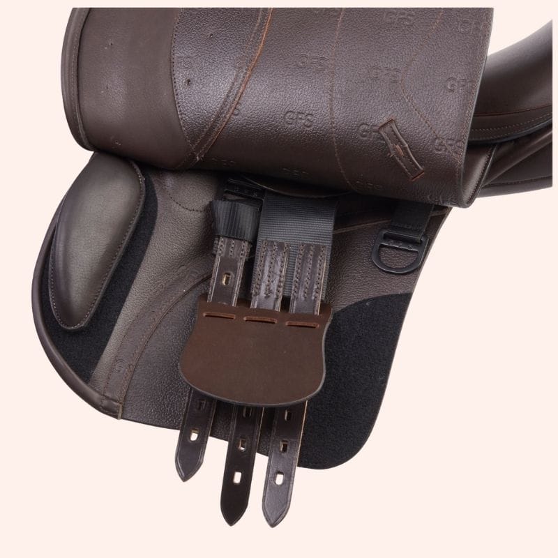 Bruin Transition GP springzadel close up singelstoten